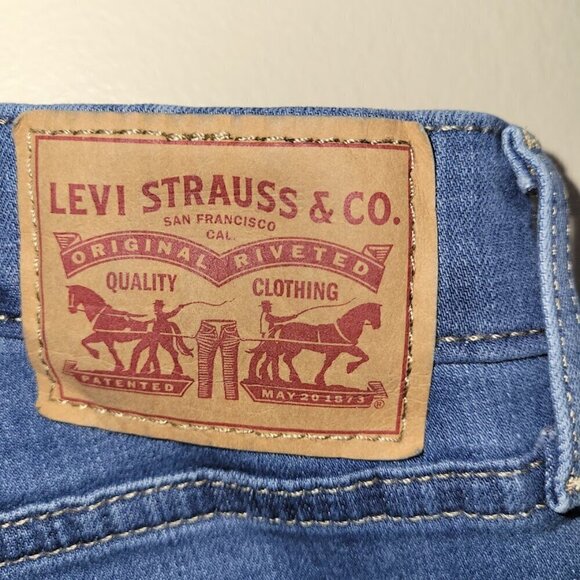 Levi's Boyfriend Mid Rise Women's Jeans Denim Medium Wash 32x27 - Picture 10 of 13